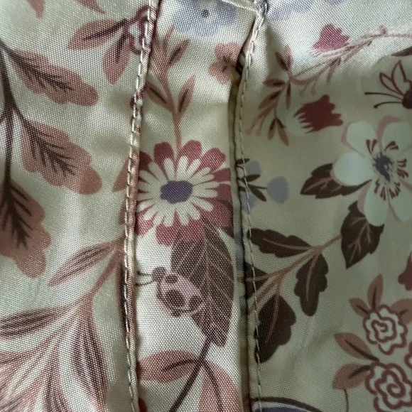 Stylish lightweight Designer waterproof Max Studio 18M Floral toddler Raincoat - Picture 9 of 9